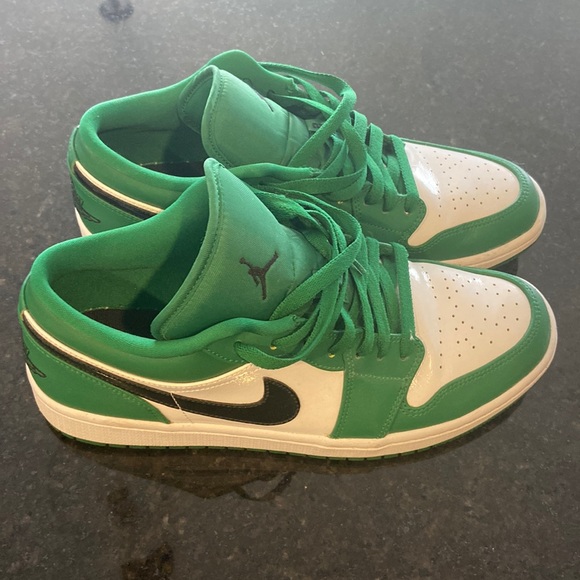 nike jordan low pine green
